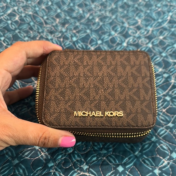 MK Brown Jewelry Travel Case - Picture 2 of 6